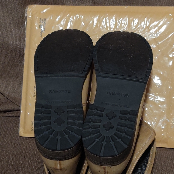 Boots - Picture 2 of 5